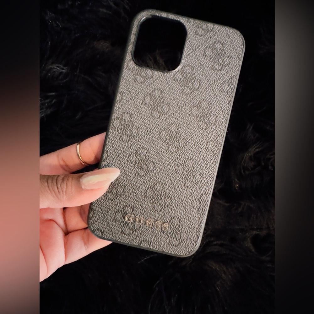 GUESS IPHONE 12 PRO MAX CASE